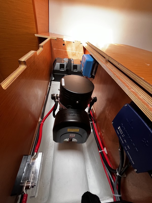 propulseur d étrave Sun Odyssey 